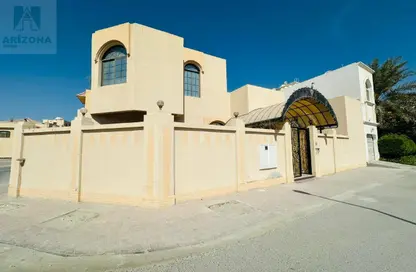 Villa - 3 Bedrooms - 4 Bathrooms for sale in Segaya - Manama - Capital Governorate