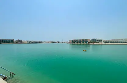 فيلا - 3 غرف نوم - 5 حمامات للايجار في أمواج مارينا - أمواج - المحرق