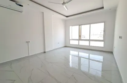 Apartment - 2 Bedrooms - 2 Bathrooms for rent in Tubli - Central Governorate