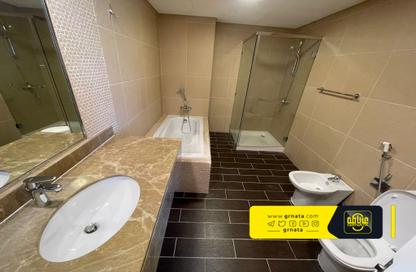 Apartment - 2 Bedrooms - 3 Bathrooms for rent in Seef - Capital Governorate