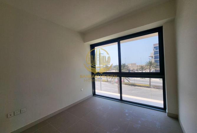 957985 - Property Image 2