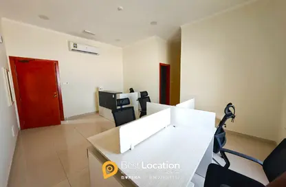 مكتب - استوديو - 2 حمامات للايجار في السيف - محافظة العاصمة