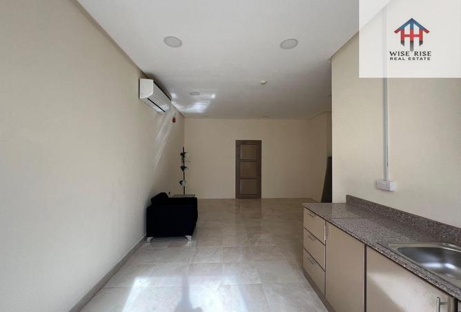 992581 - Property Image 2