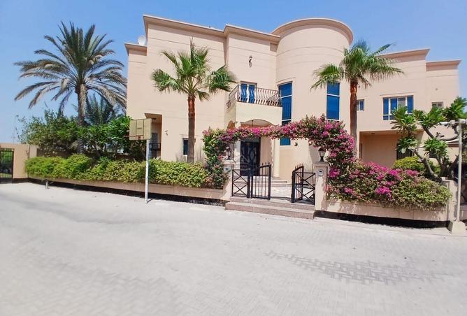 950562 - Property Image 2