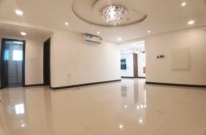 شقة - 3 غرف نوم - 2 حمامات للايجار في سند - المحافظة الوسطى