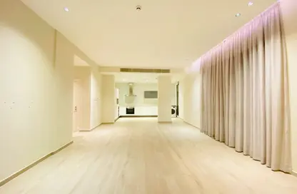 Apartment - 2 Bedrooms - 2 Bathrooms for rent in Mahooz - Manama - Capital Governorate