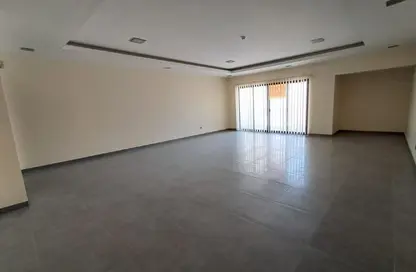Office Space - Studio - 3 Bathrooms for rent in Zinj - Manama - Capital Governorate
