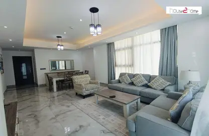 Apartment - 3 Bedrooms - 3 Bathrooms for rent in Al Juffair - Capital Governorate