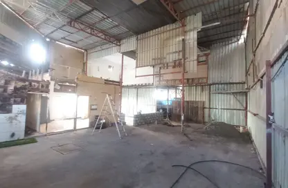 مستودع - استوديو - 1 حمام للايجار في سند - المحافظة الوسطى