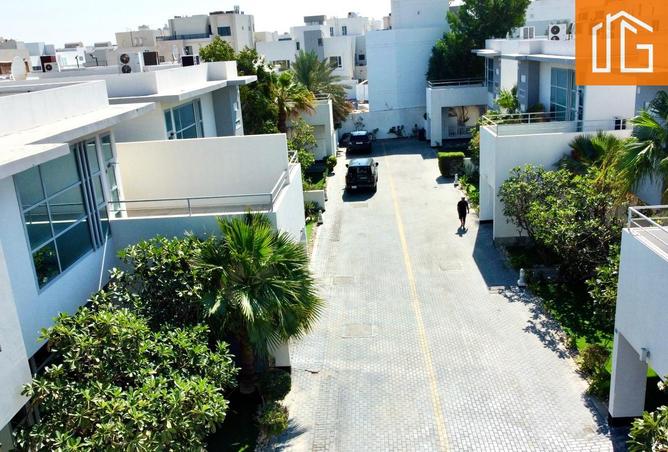 969842 - Property Image 2