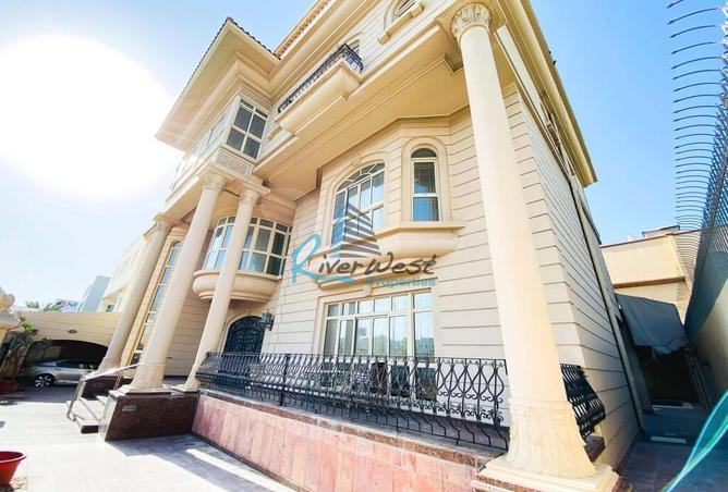 989321 - Property Main Image