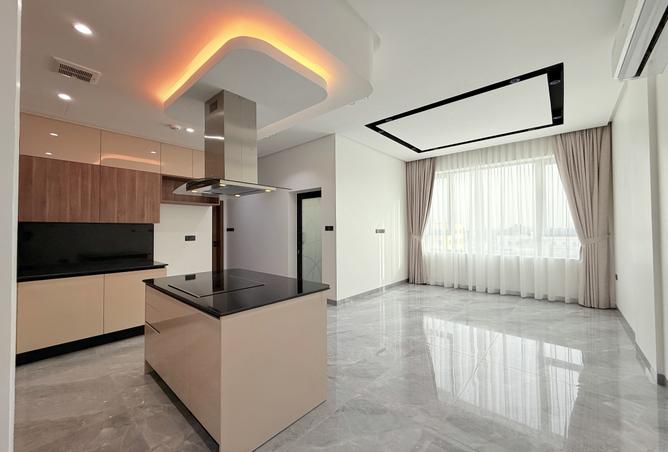 982933 - Property Image 2