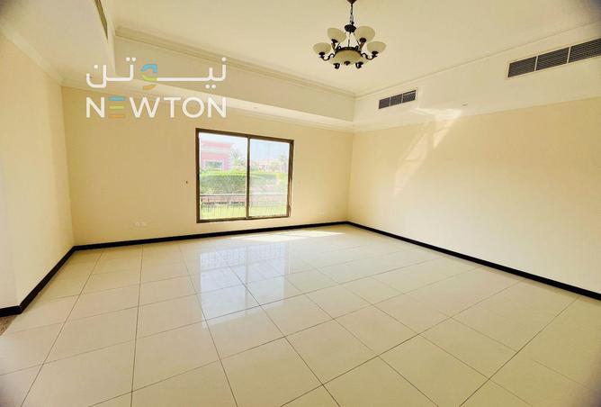 988896 - Property Image 3