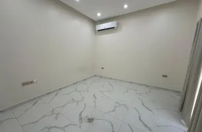 شقة - 2 غرف نوم - 2 حمامات للايجار في وسط المنامة - المنامة - محافظة العاصمة