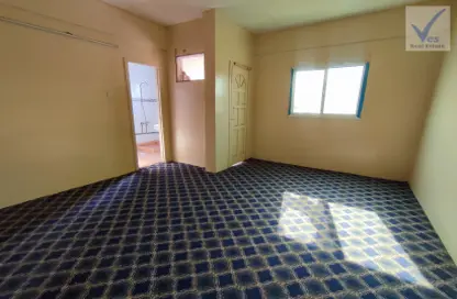 Empty Room image for: Apartment - 2 Bedrooms - 2 Bathrooms for rent in Isa Town - Central Governorate, Image 1