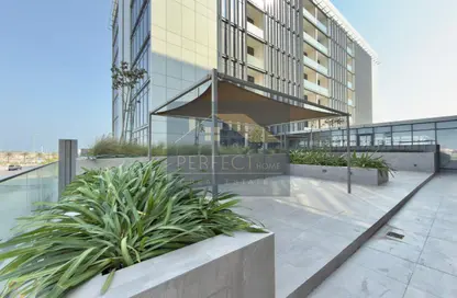 Apartment - 4 Bedrooms - 5 Bathrooms for rent in Canal View - Dilmunia Island - Muharraq Governorate