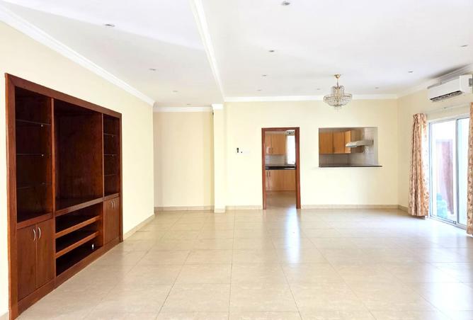 992237 - Property Image 3