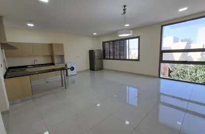 Apartment - 2 Bedrooms - 2 Bathrooms for rent in Adliya - Manama - Capital Governorate