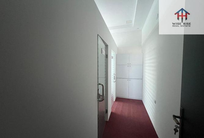 988475 - Property Image 3