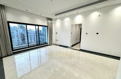 Apartment - 3 Bedrooms - 2 Bathrooms for rent in Sanabis - Manama - Capital Governorate Apartment - 3 Bedrooms - 2 Bathrooms for rent in Sanabis - Manama - Capital Governorate