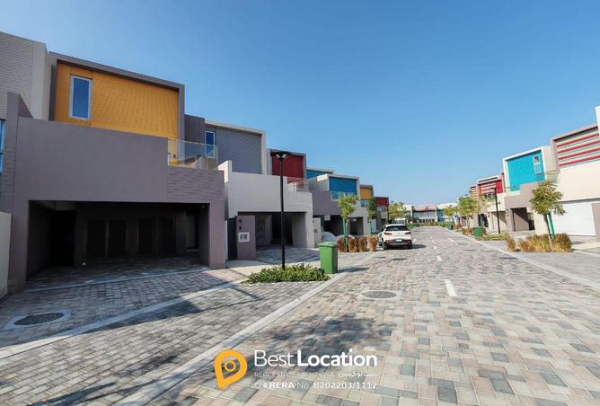 983625 - Property Image 2