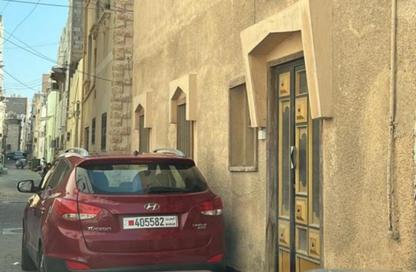 Townhouse - 5 Bedrooms - 3 Bathrooms for sale in Bin Hindi - Muharraq Governorate