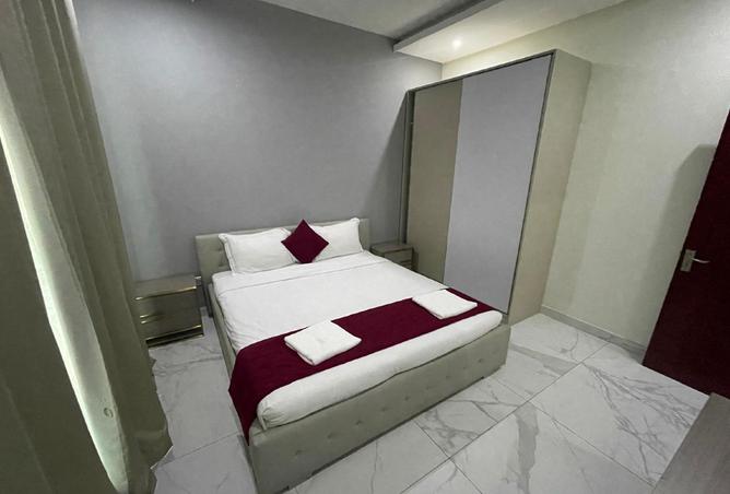 960343 - Property Image 2