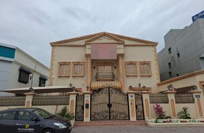 Villa - 5 Bedrooms - 5 Bathrooms for rent in Zinj - Manama - Capital Governorate