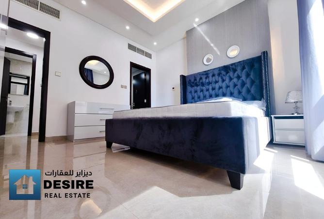 978443 - Property Image 2