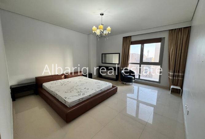 930570 - Property Image 2