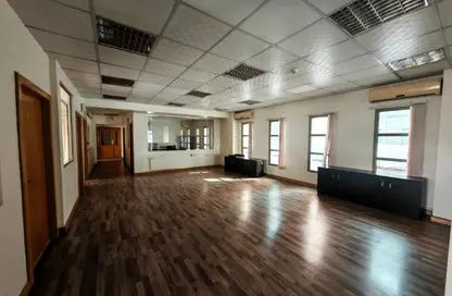 Office Space - Studio - 3 Bathrooms for rent in Alhajiyat - Riffa - Southern Governorate