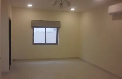 Apartment - 2 Bedrooms - 2 Bathrooms for rent in Sanad - Central Governorate