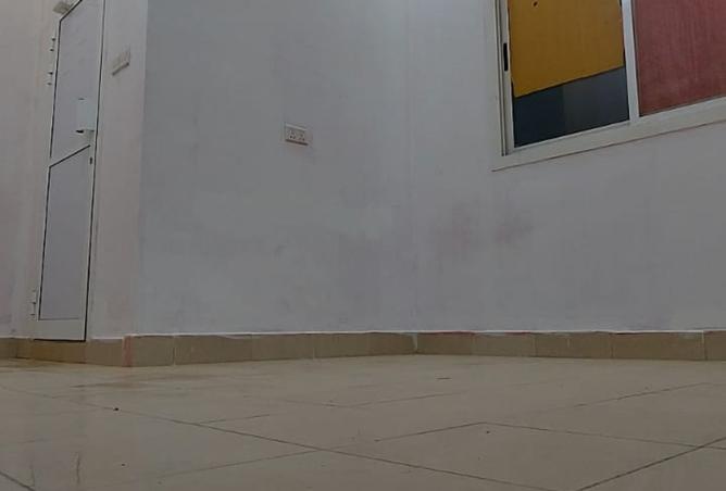 960406 - Property Image 2