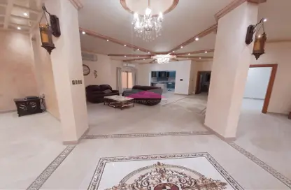 Villa - 4 Bedrooms - 4 Bathrooms for rent in Busaiteen - Muharraq Governorate