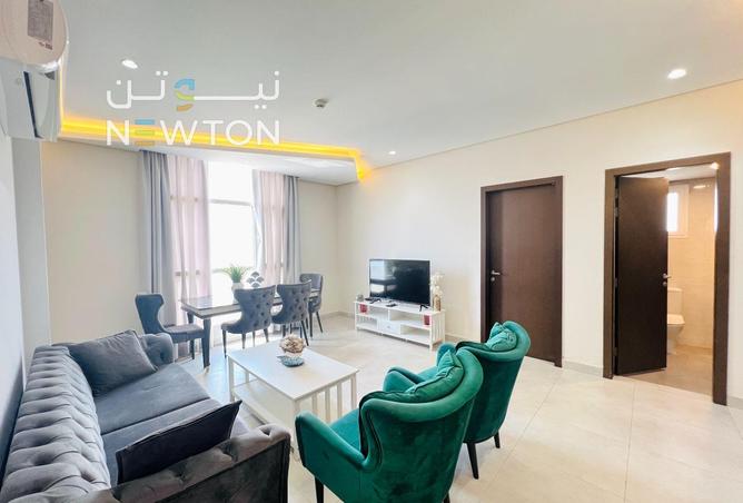 987599 - Property Image 2