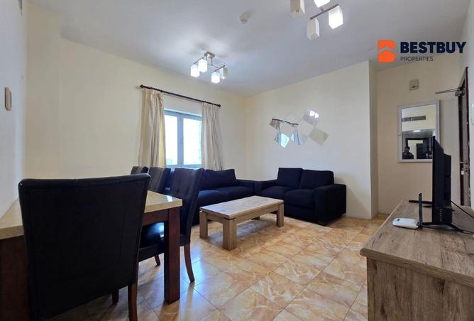 986568 - Property Image 2