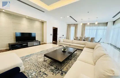 Penthouse - 4 Bedrooms - 6 Bathrooms for rent in Reef Island - Capital Governorate