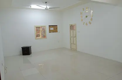 شقة - 3 غرف نوم - 2 حمامات للايجار في الحجيات - الرفاع - المحافظة الجنوبية