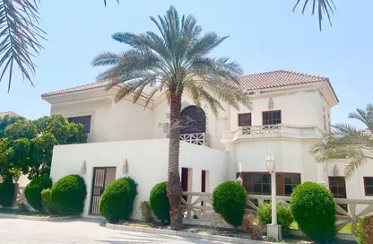 Villa - 4 Bedrooms - 5 Bathrooms for rent in Janabiya - Northern Governorate