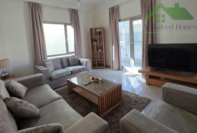 985260 - Property Image 2