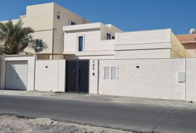 961390 - Property Image 2
