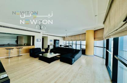 Apartment - 2 Bedrooms - 4 Bathrooms for rent in Al Juffair - Capital Governorate