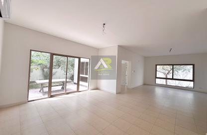 Villa - 4 Bedrooms - 4 Bathrooms for rent in Saar - Northern Governorate