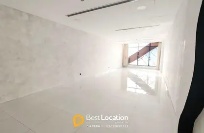 Office Space - Studio - 4 Bathrooms for rent in Seef - Capital Governorate