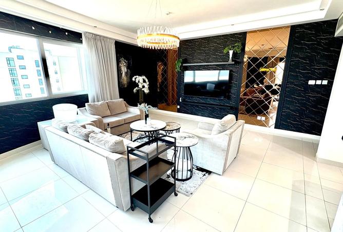 977690 - Property Image 2