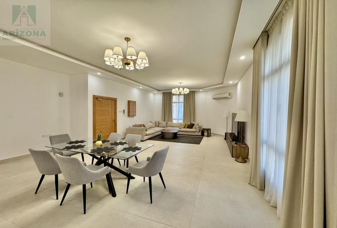 981028 - Property Image 3