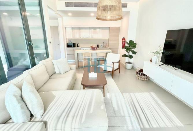 988296 - Property Image 2