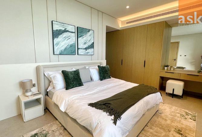 985623 - Property Image 2