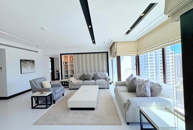 984425 - Property Main Image