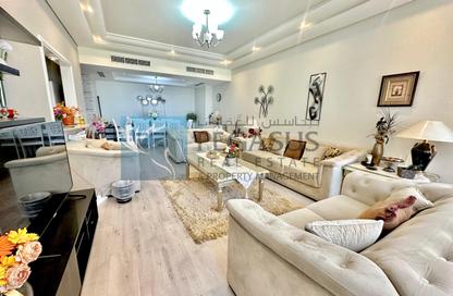 Apartment - 3 Bedrooms - 4 Bathrooms for rent in Abraj Al Lulu - Manama - Capital Governorate